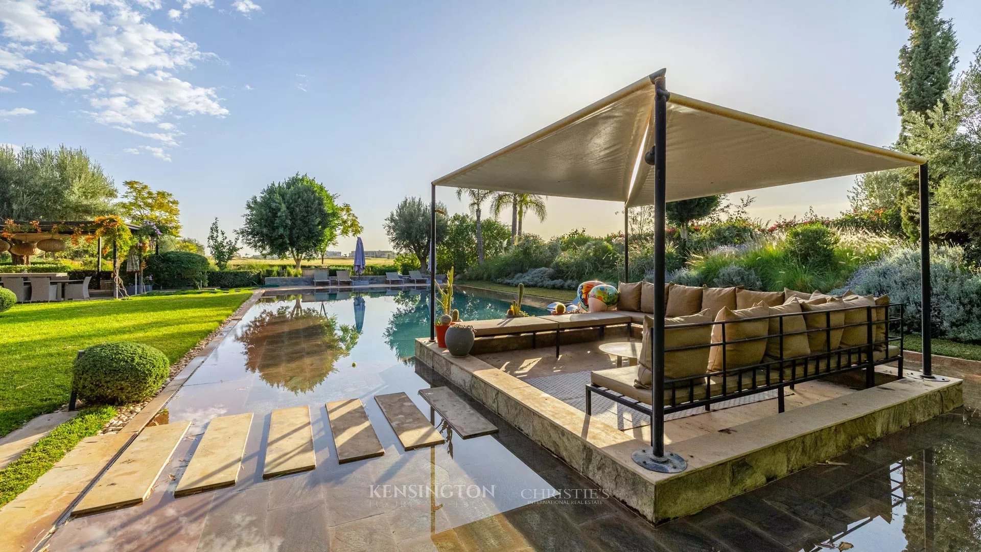5 Bedroom Villa/Townhouse's Image 30