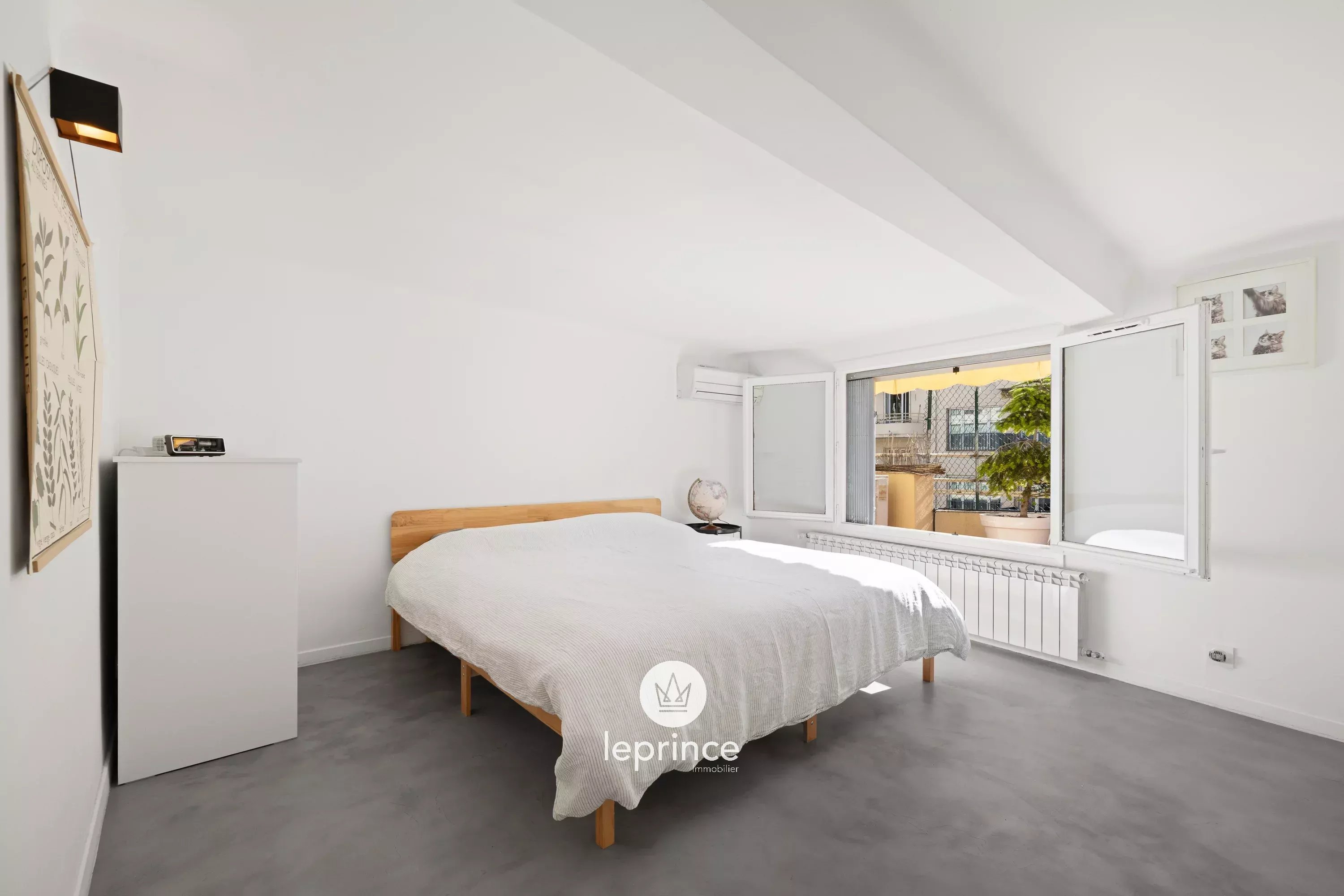 Nice – Fleurs – 2 Bedroom – Top Floor – Terrace