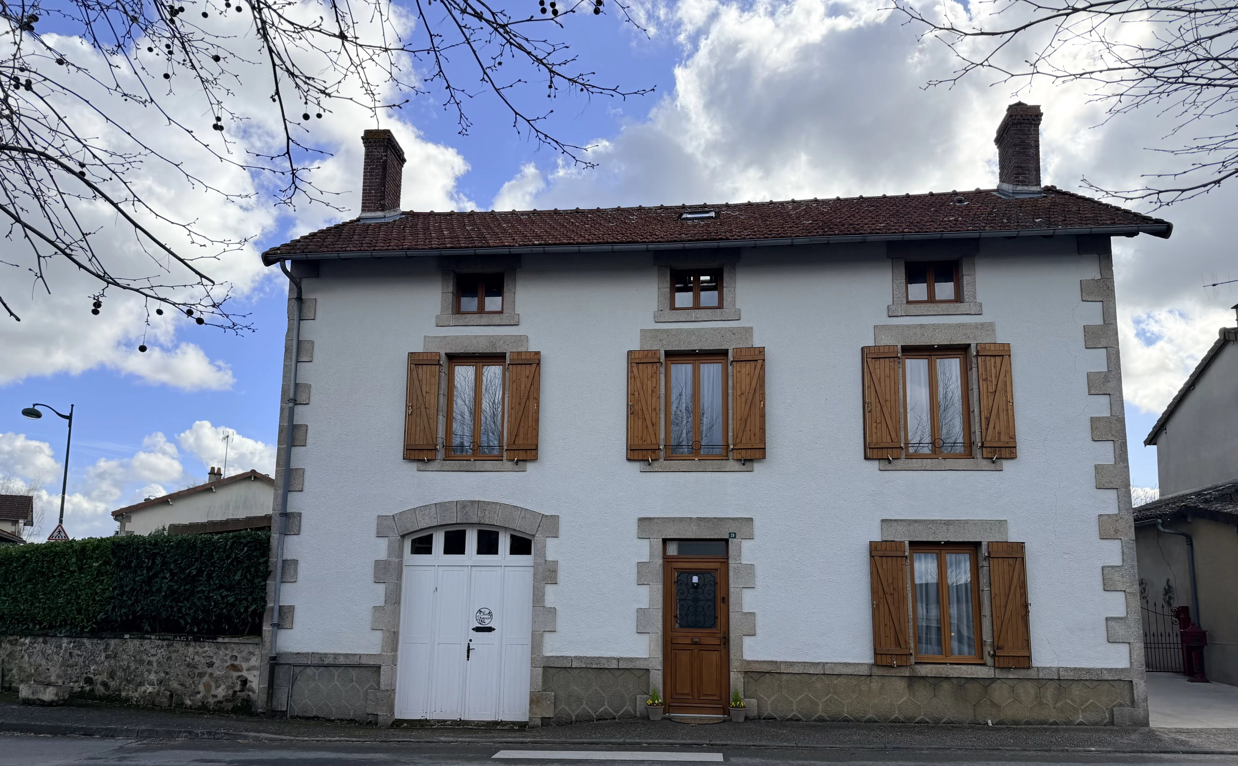 House in Nouic - view 1