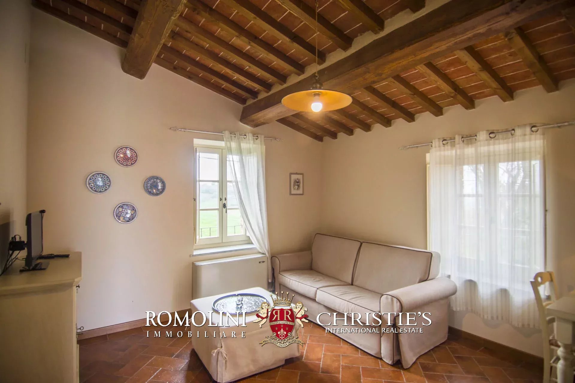 9 Bedroom Villa/Townhouse's Image 16
