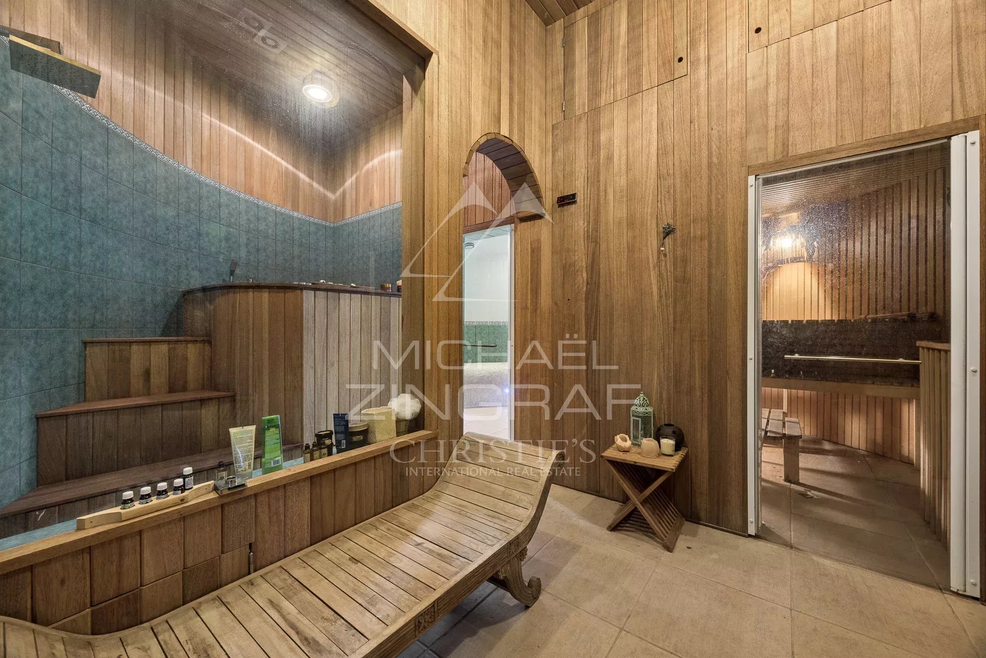 7 Bedroom Villa/Townhouse's Image 5