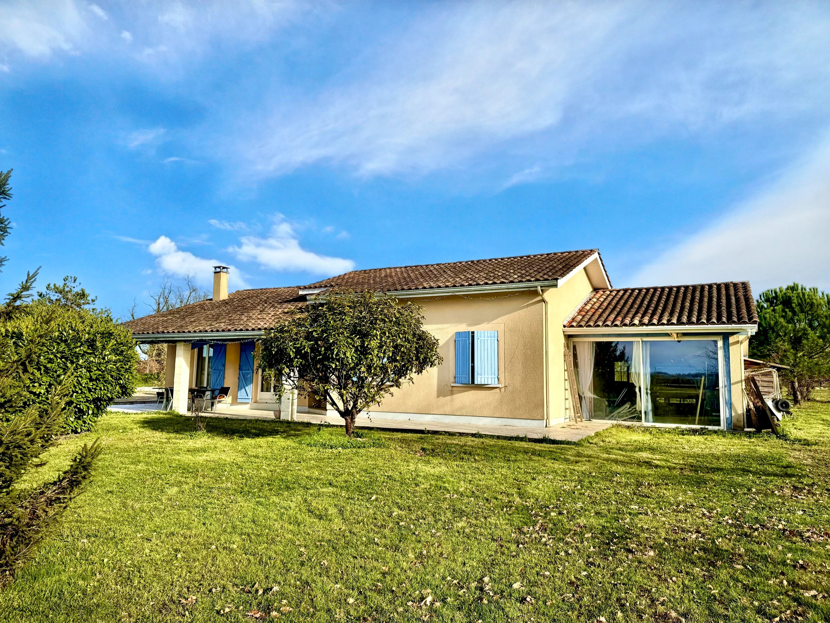 House in Eymet - Image 2