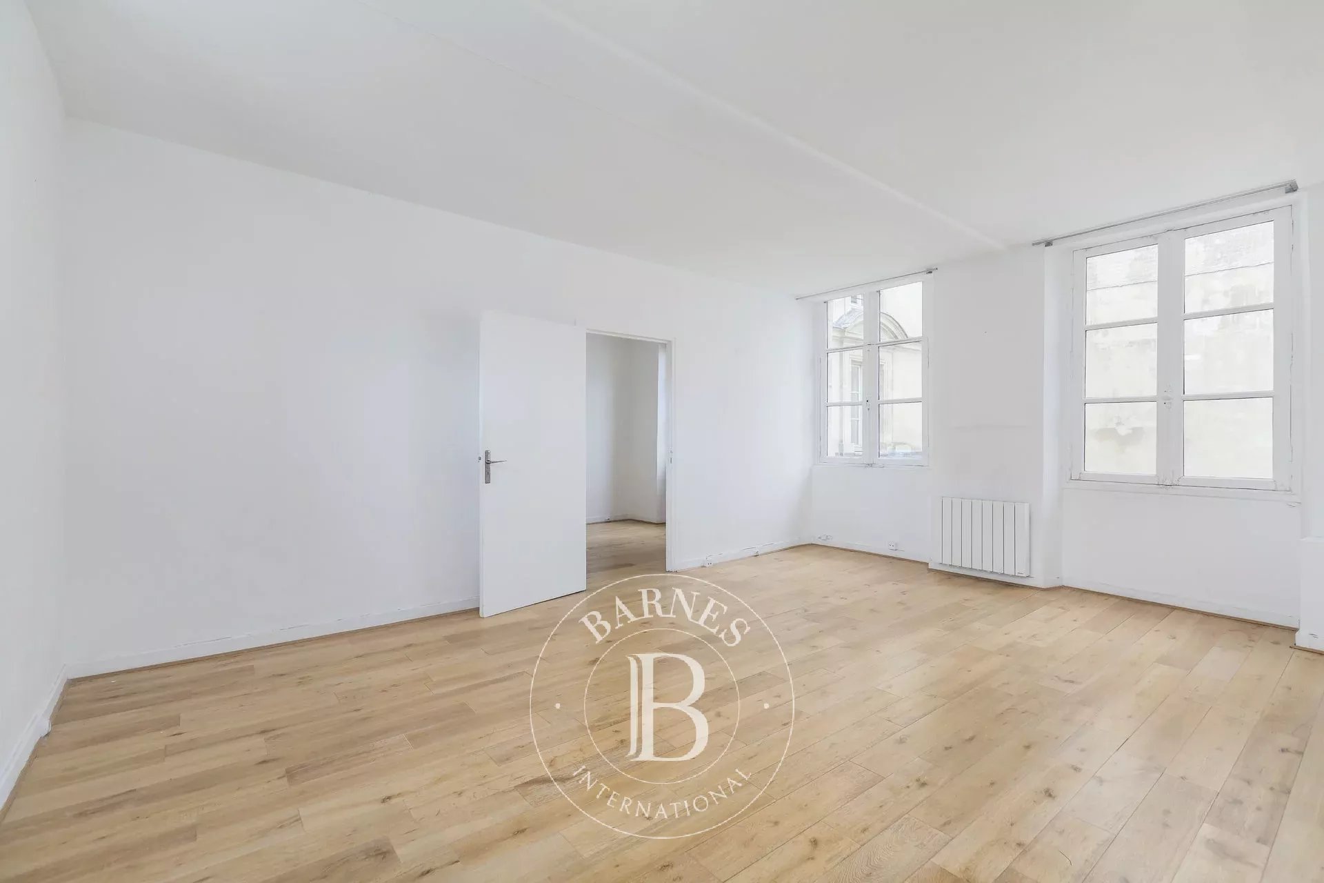 Daire Paris 3ème - picture 5