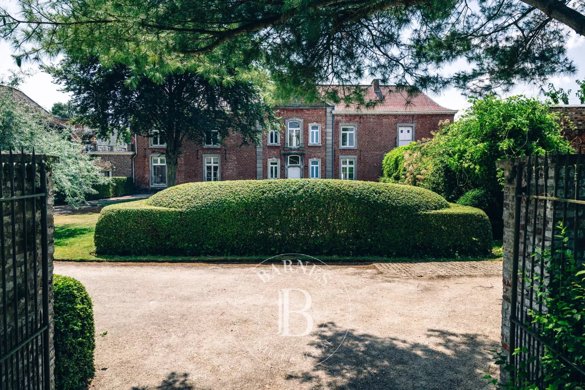 Propriété exclusive à destinations multiples au coeur de la campagne hannutoise