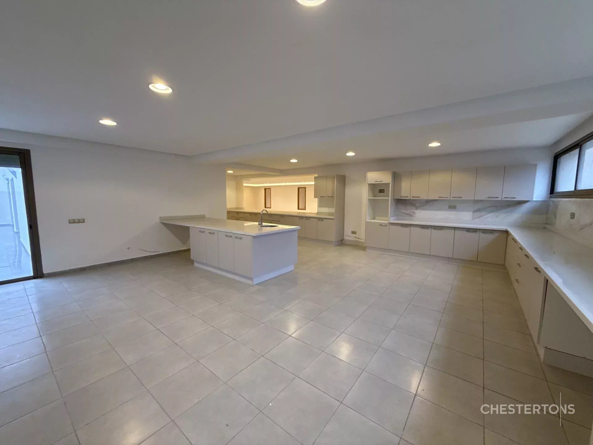 Image of Villa - 8 Bedrooms for Sale in Rabat-Rabat-Morocco, Image 16