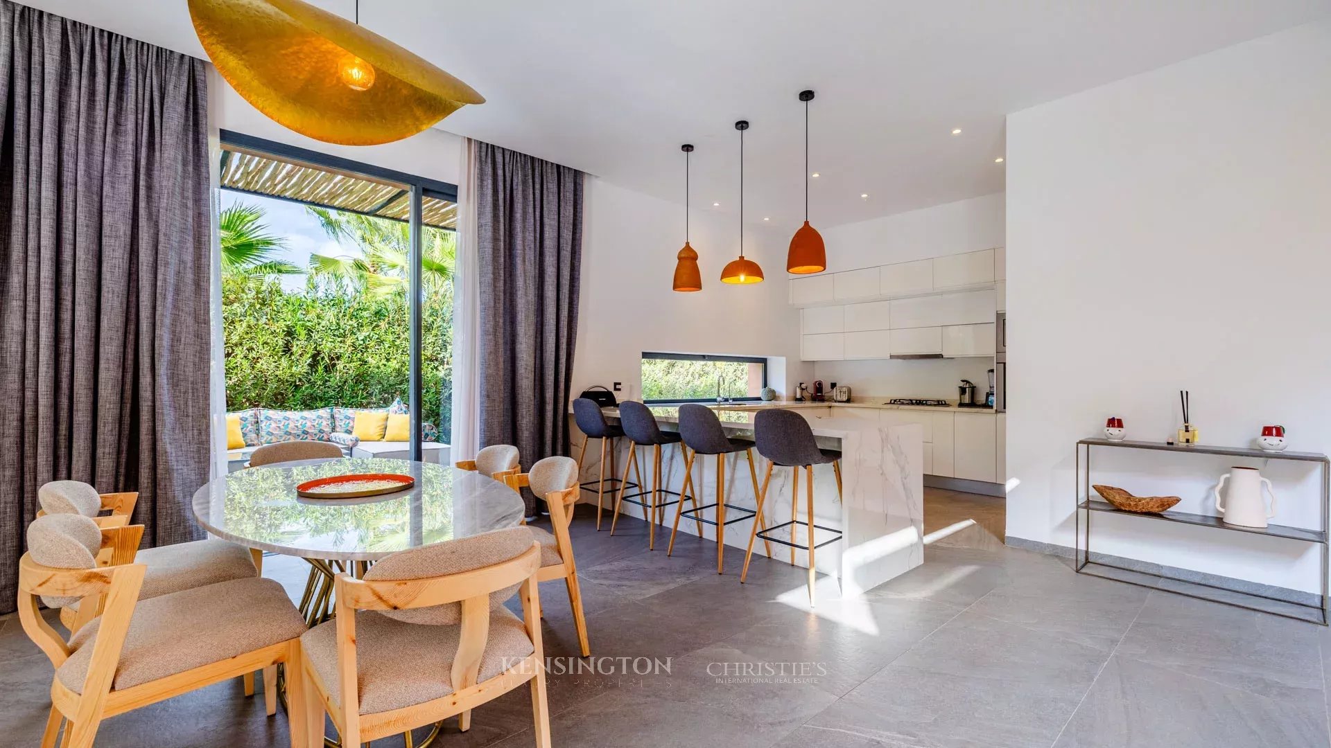 4 Bedroom Villa/Townhouse's Image 12