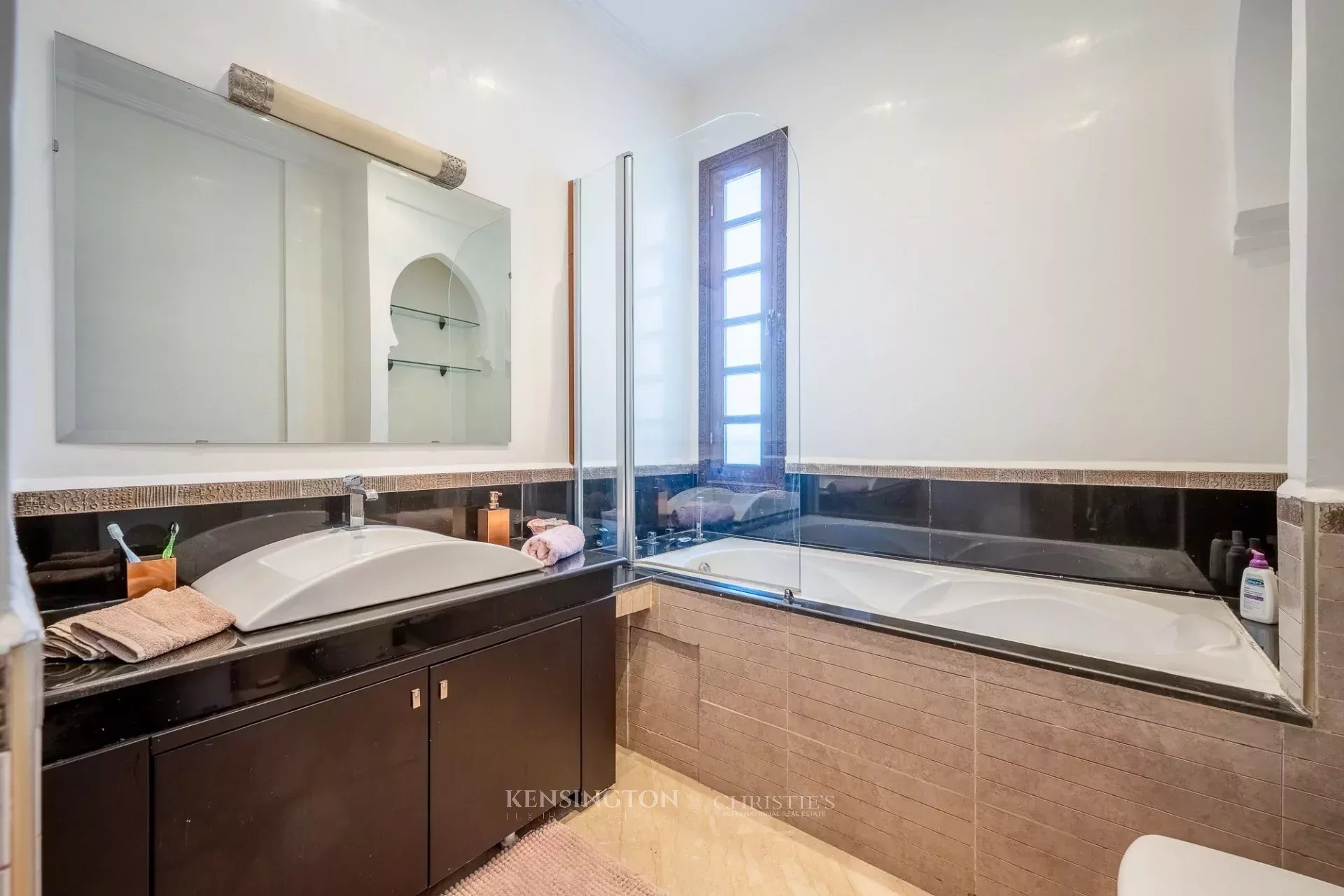 4 Bedroom Villa/Townhouse's Image 28