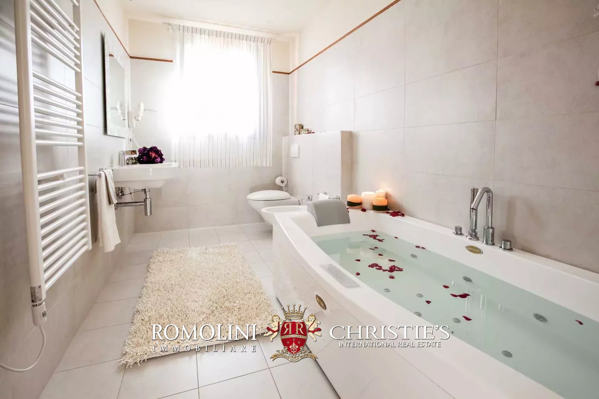 31 Bedroom Villa/Townhouse's Image 66
