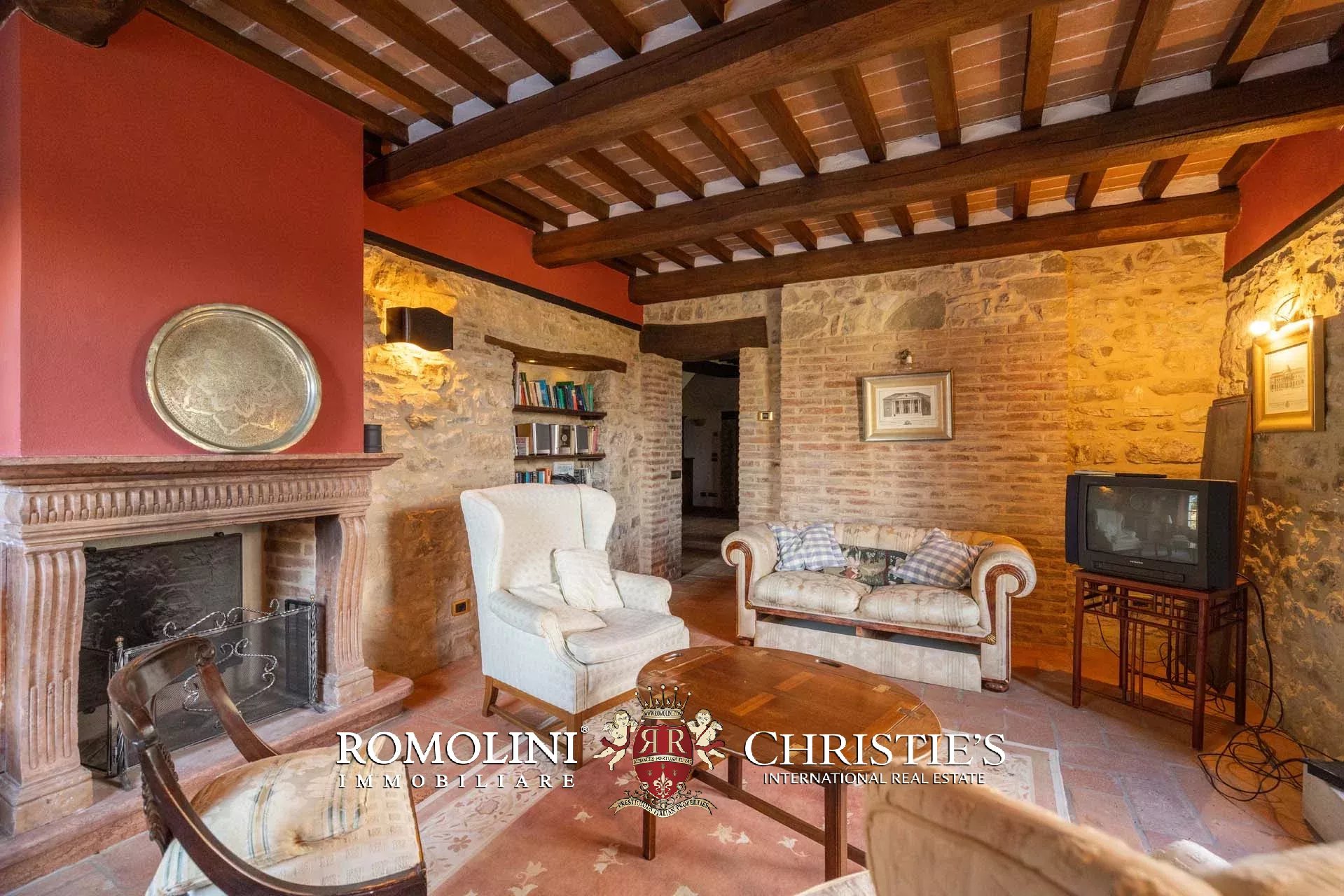 10 Bedroom Villa/Townhouse's Image 94