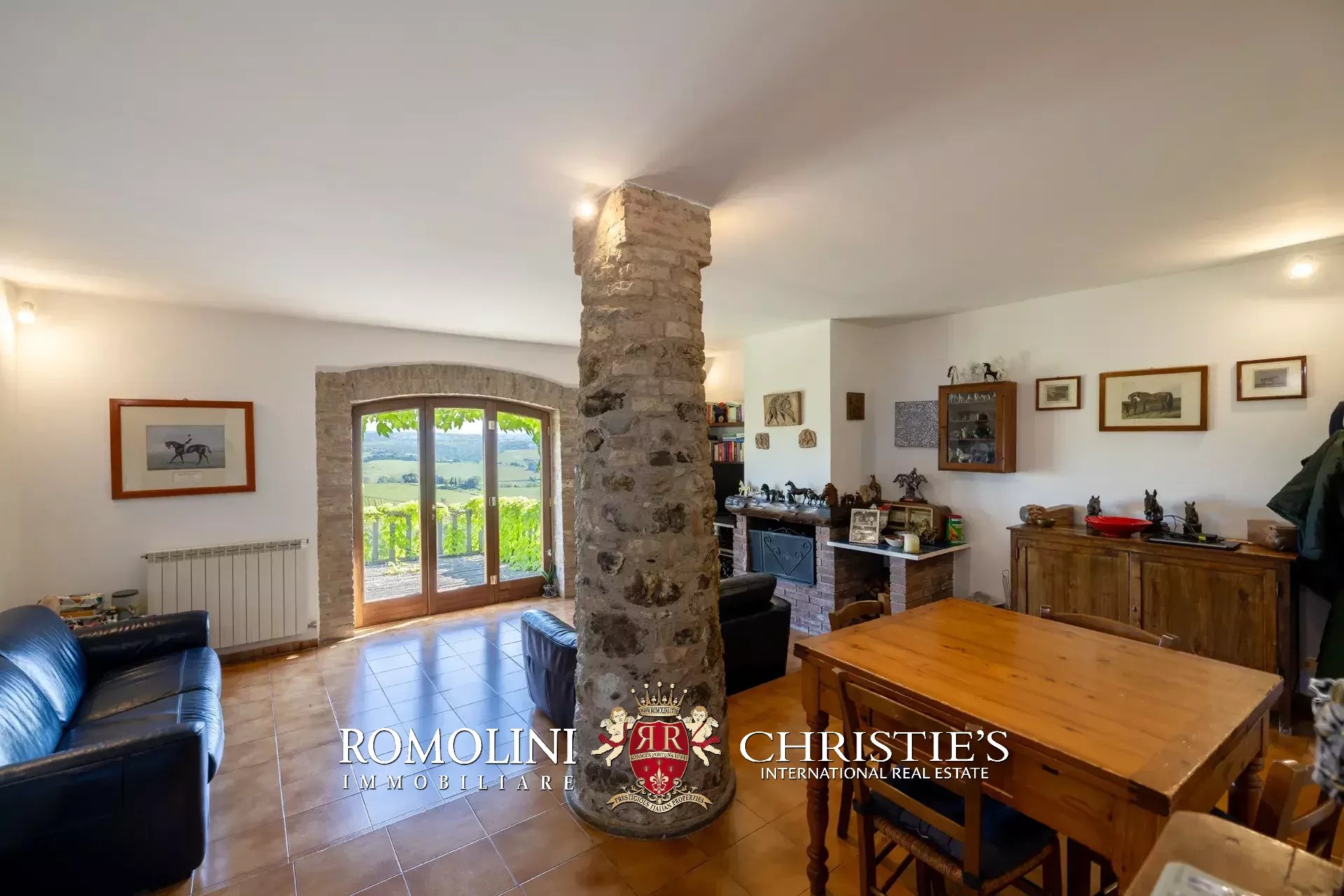 18 Bedroom Vineyard's Image 68
