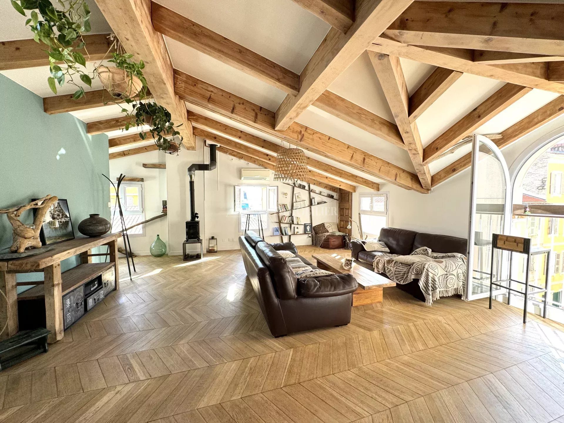 Agence immobilière de 