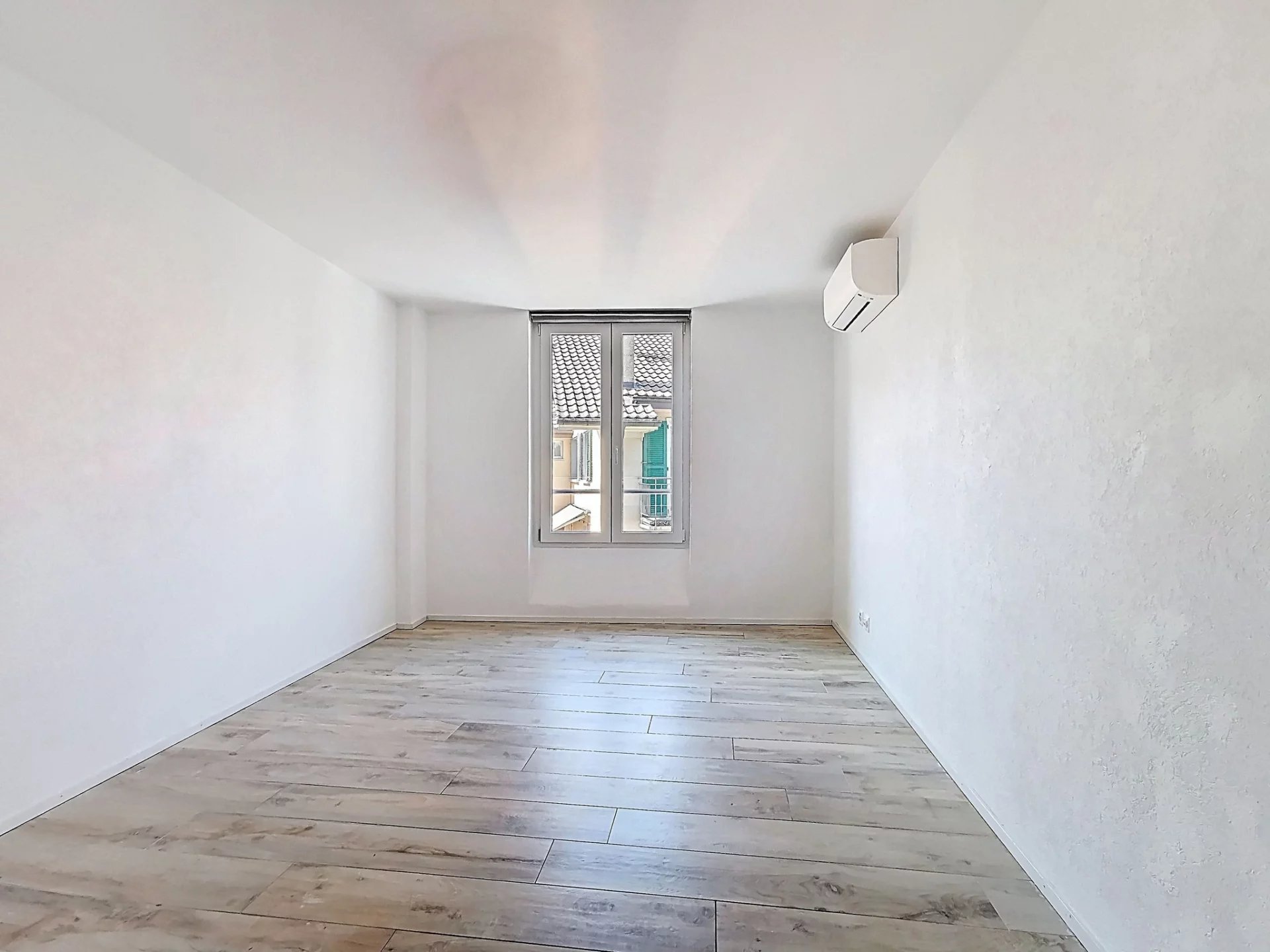 Appartement de 4.5 pièces avec loggia au centre de Blonay !