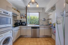 CANNES, Petit Juas – 3-room flat with swimming pool, garage, parking space and cellar — photo 5 of 7