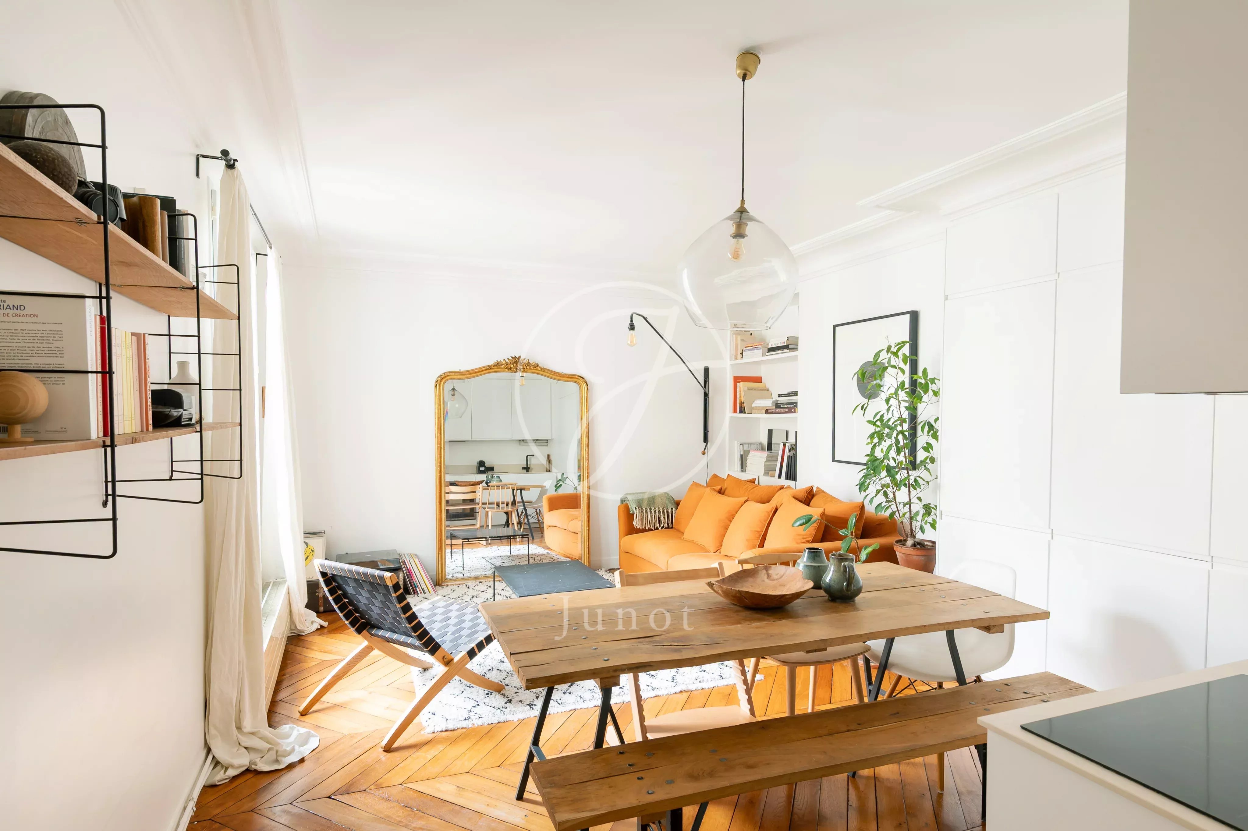 Paris 9e - CONDORCET / MARTYRS - Appartement à vendre - 3 pièces - 55,32m² Carrez - 2 chambres.