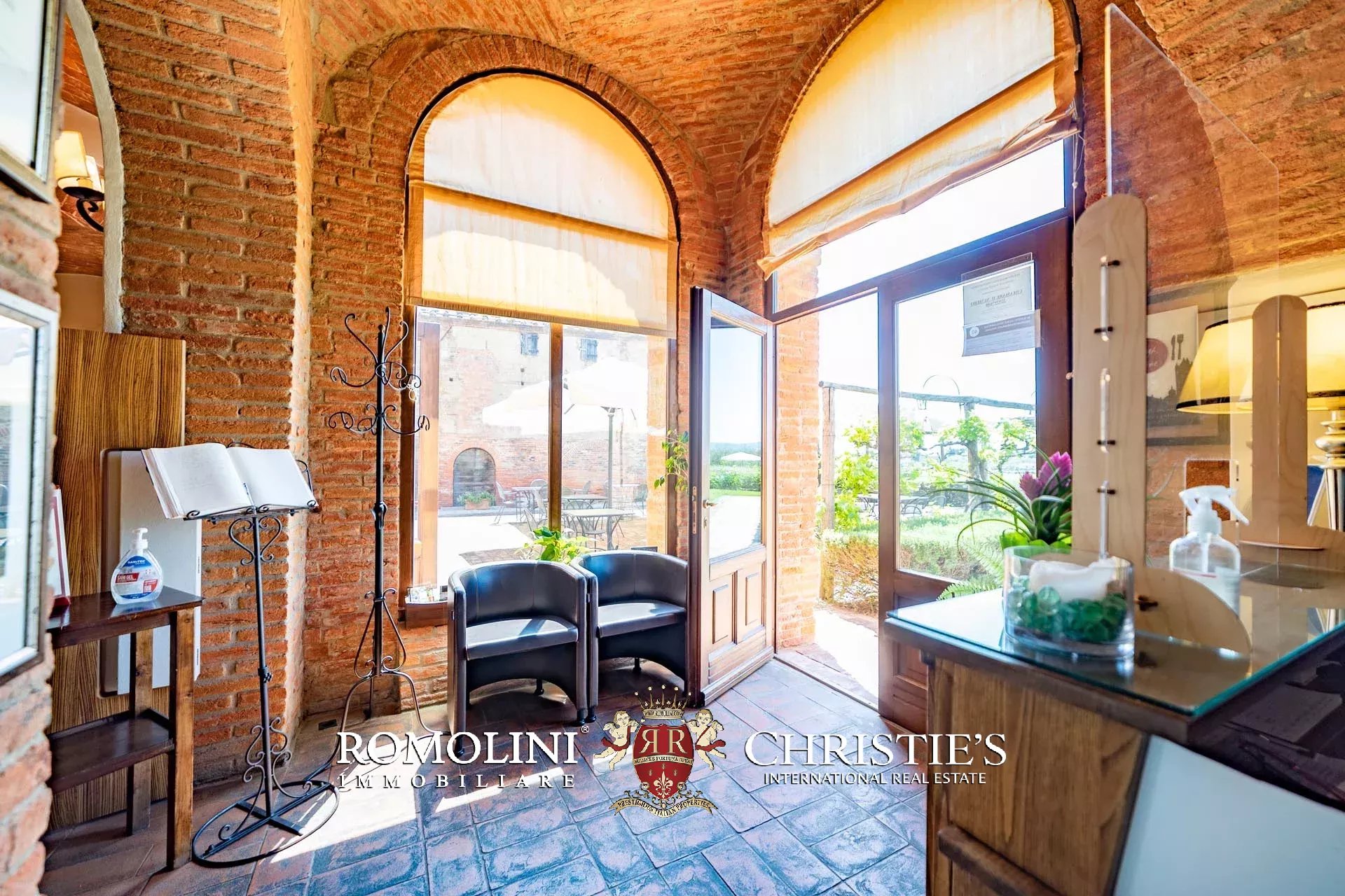 14 Bedroom Villa/Townhouse's Image 58