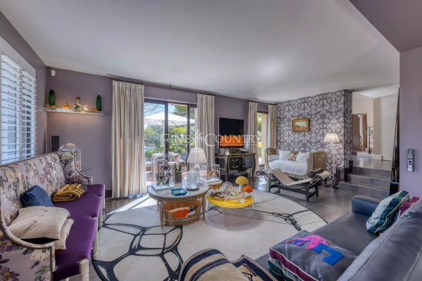Villa for sale in Grasse — photo 7