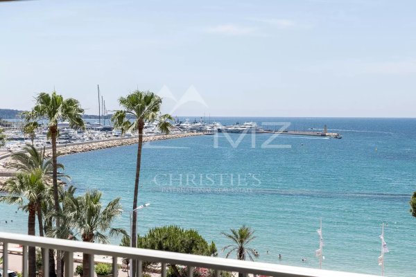 Cannes - Croisette - 2 bedrooms apartment — photo 2