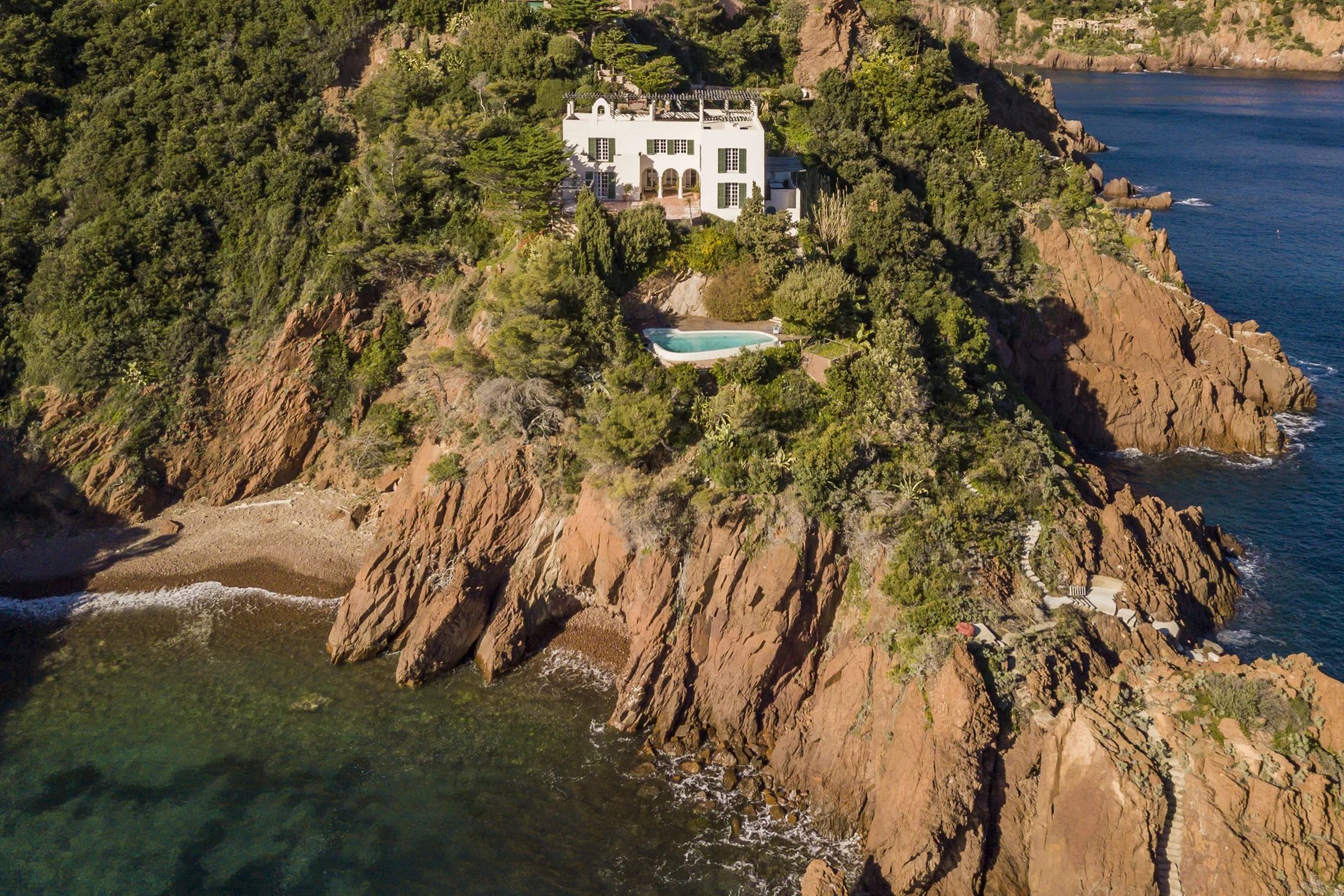 Qlistings - 6 Bedrooms - Villa - Alpes-Maritimes - For Sale - 10719 Property Image