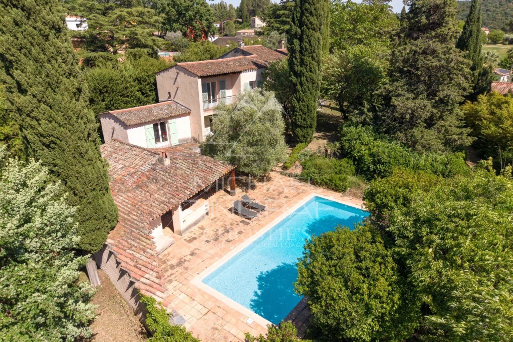 Villa for sale in Auribeau sur Siagne — Co-exclusive listing - Former shepherd's chapel in need of renovation