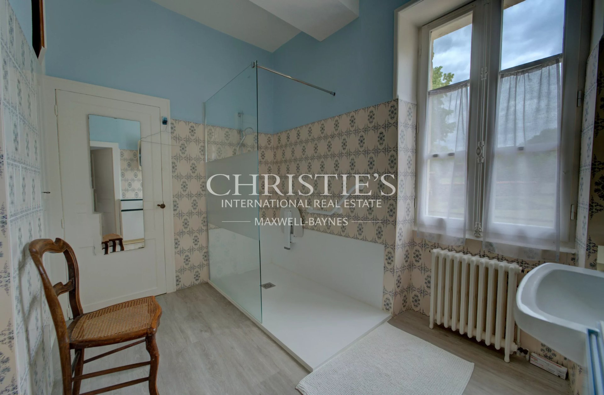 11 Bedroom Chateau's Image 19