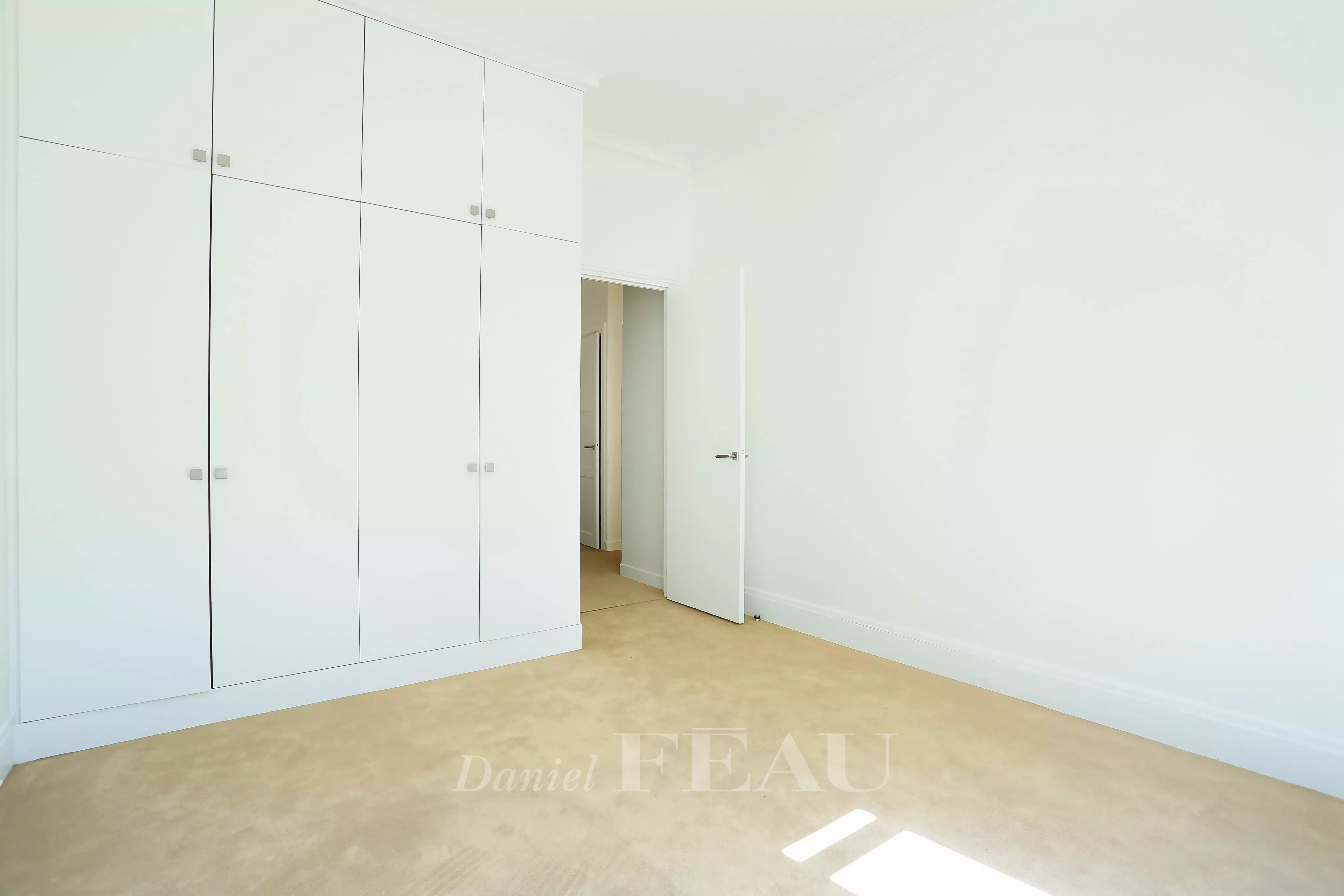 Rental Apartment Neuilly-sur-Seine