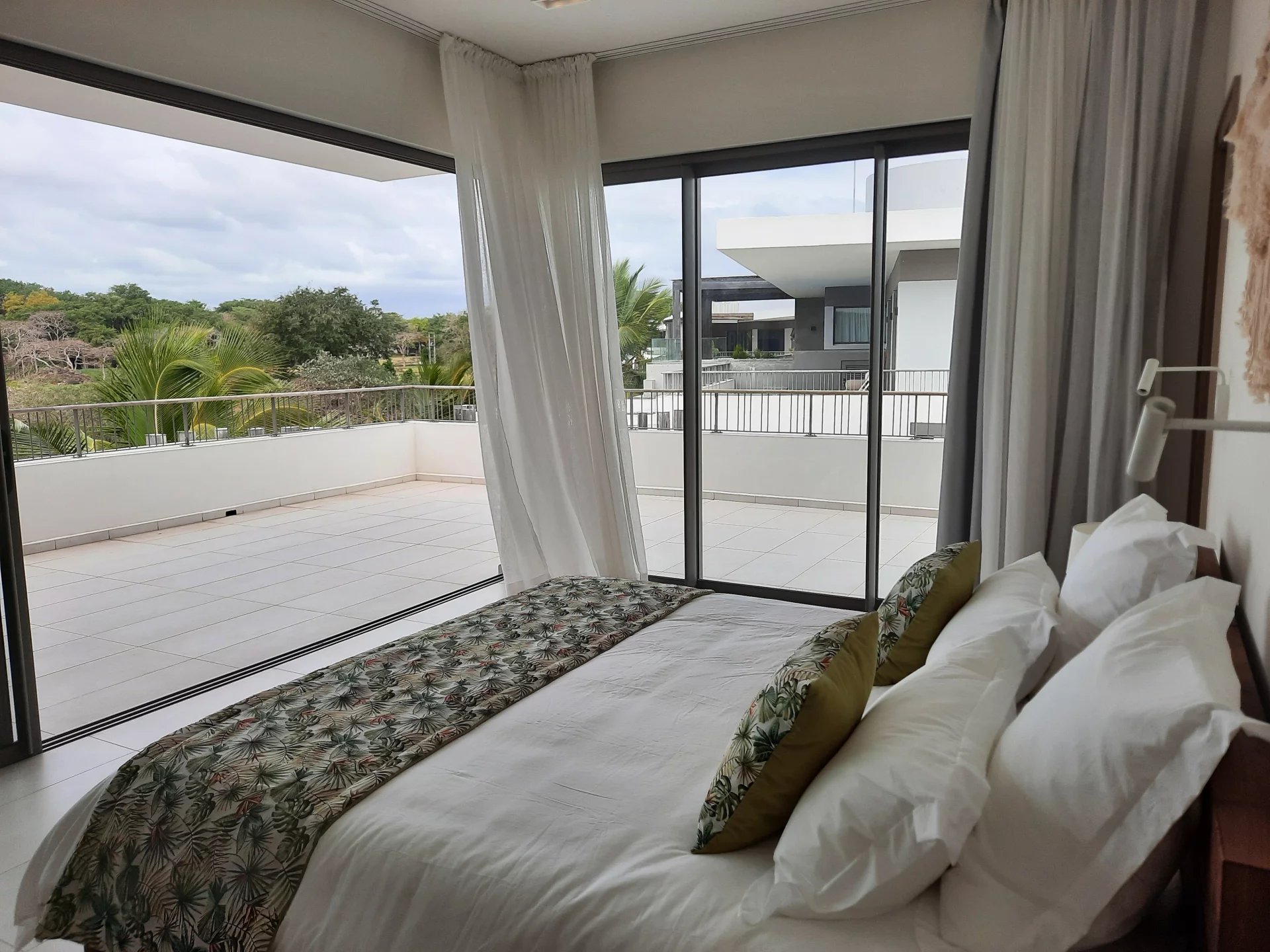 Penthouse Grand Baie - picture 7