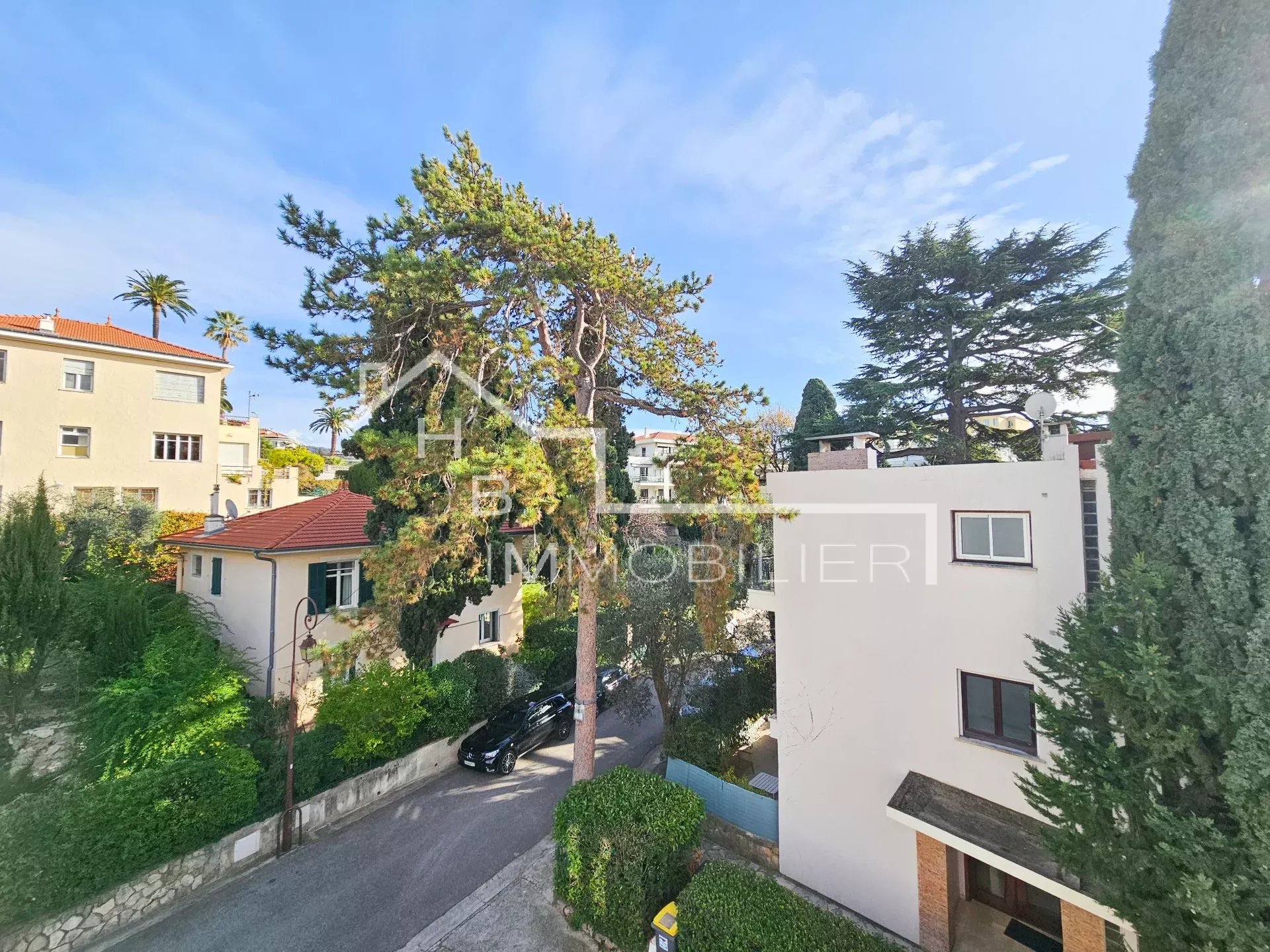 Agence immobilière de 