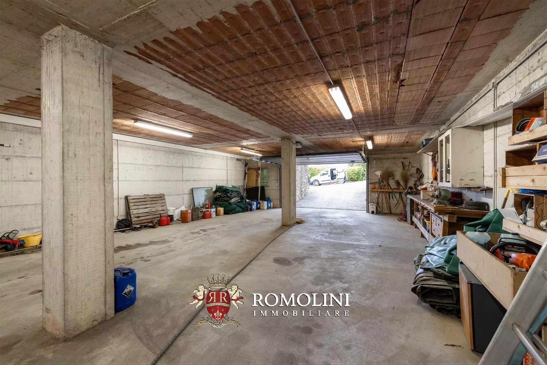7 Bedroom Villa/Townhouse's Image 121