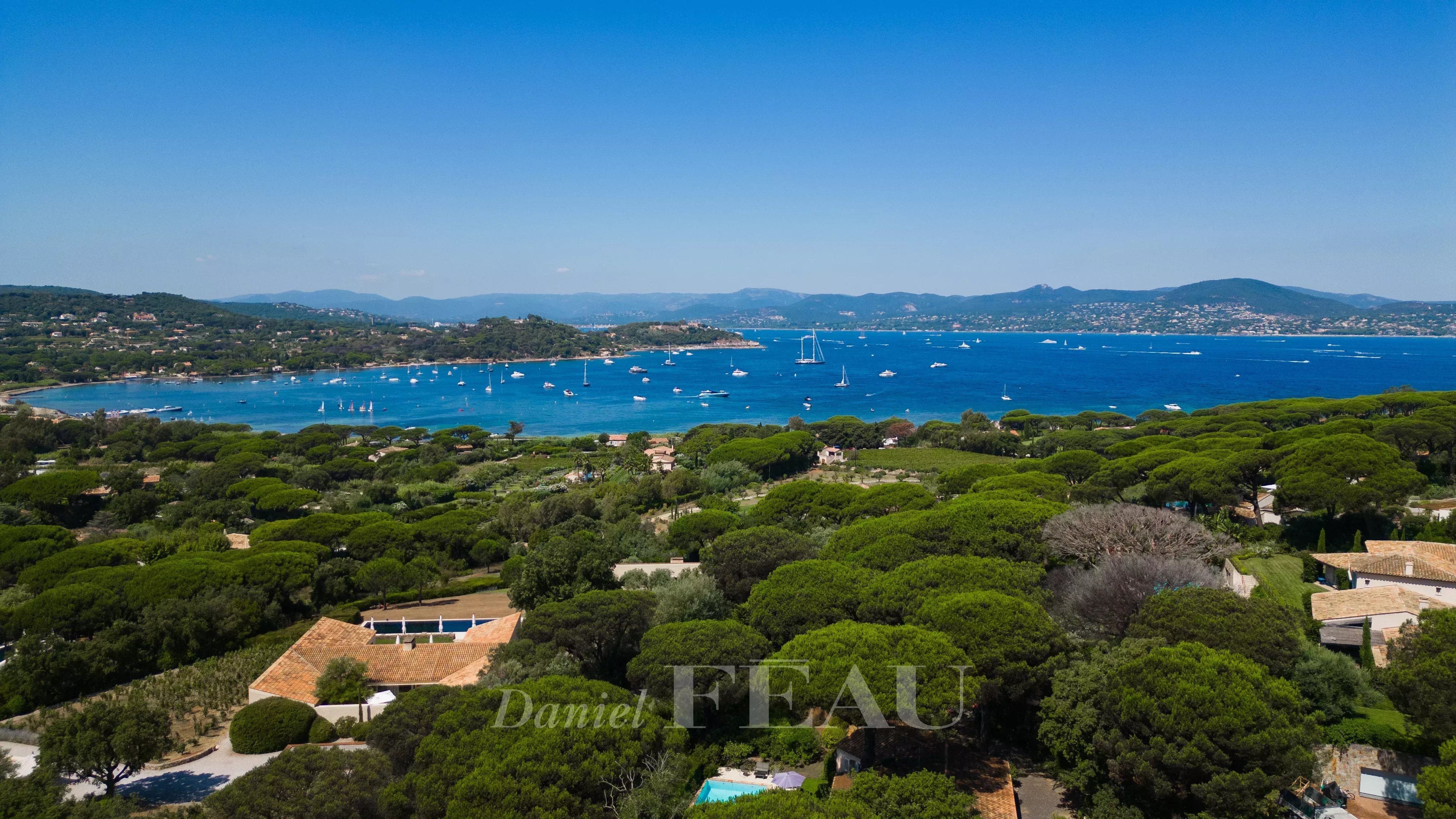 Saint-Tropez  -  An exceptional property in a private residence