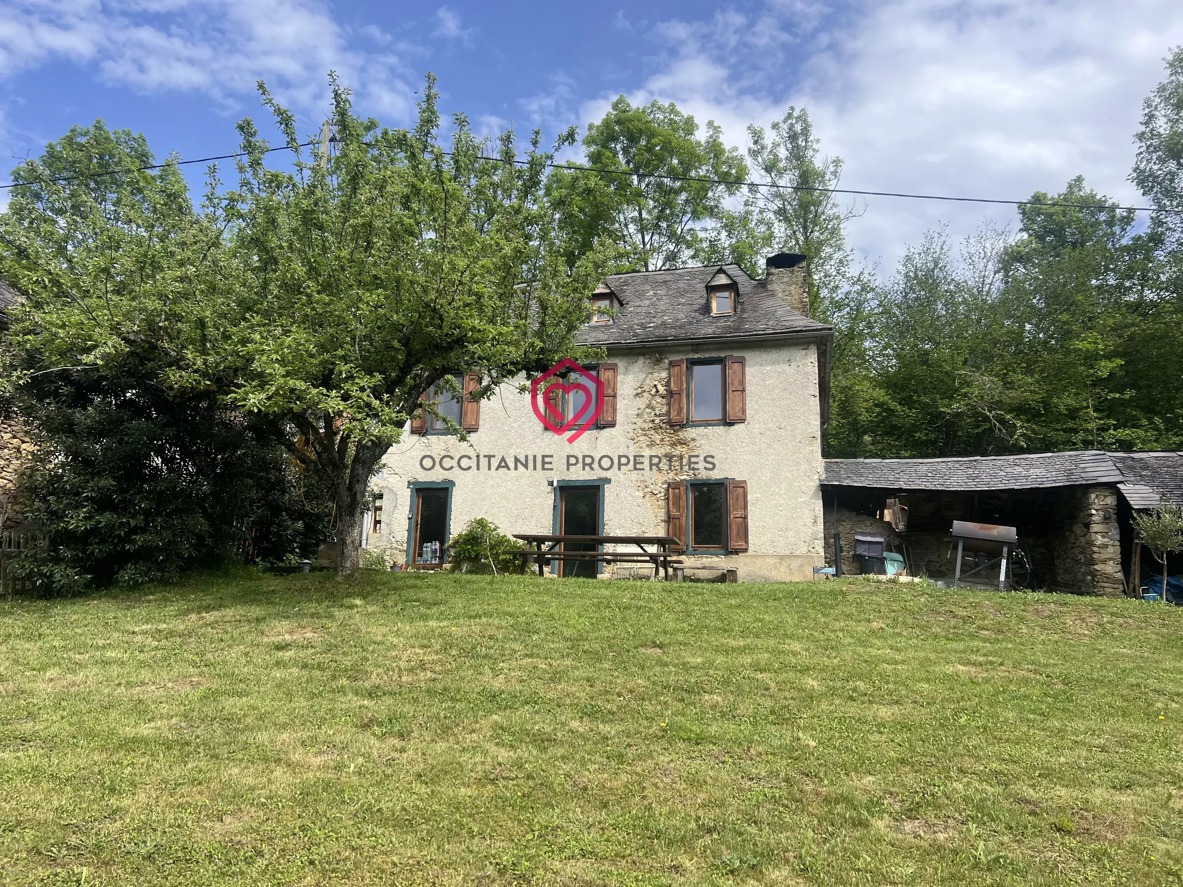 Maison rénovée de 3 chambres avec vue magnifique