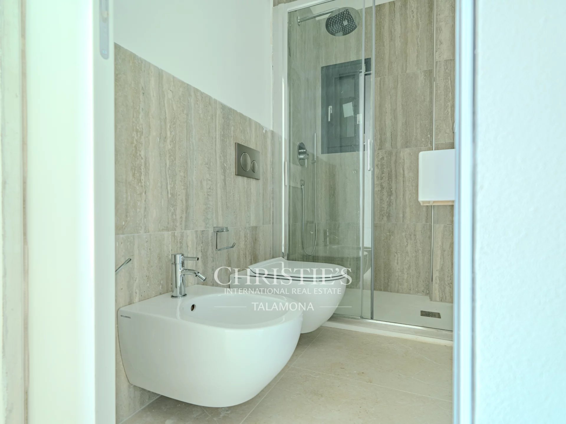 Villa/Townhouse's Image 12