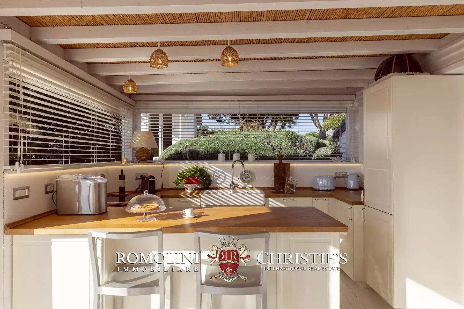4 Bedroom Villa/Townhouse's Image 41