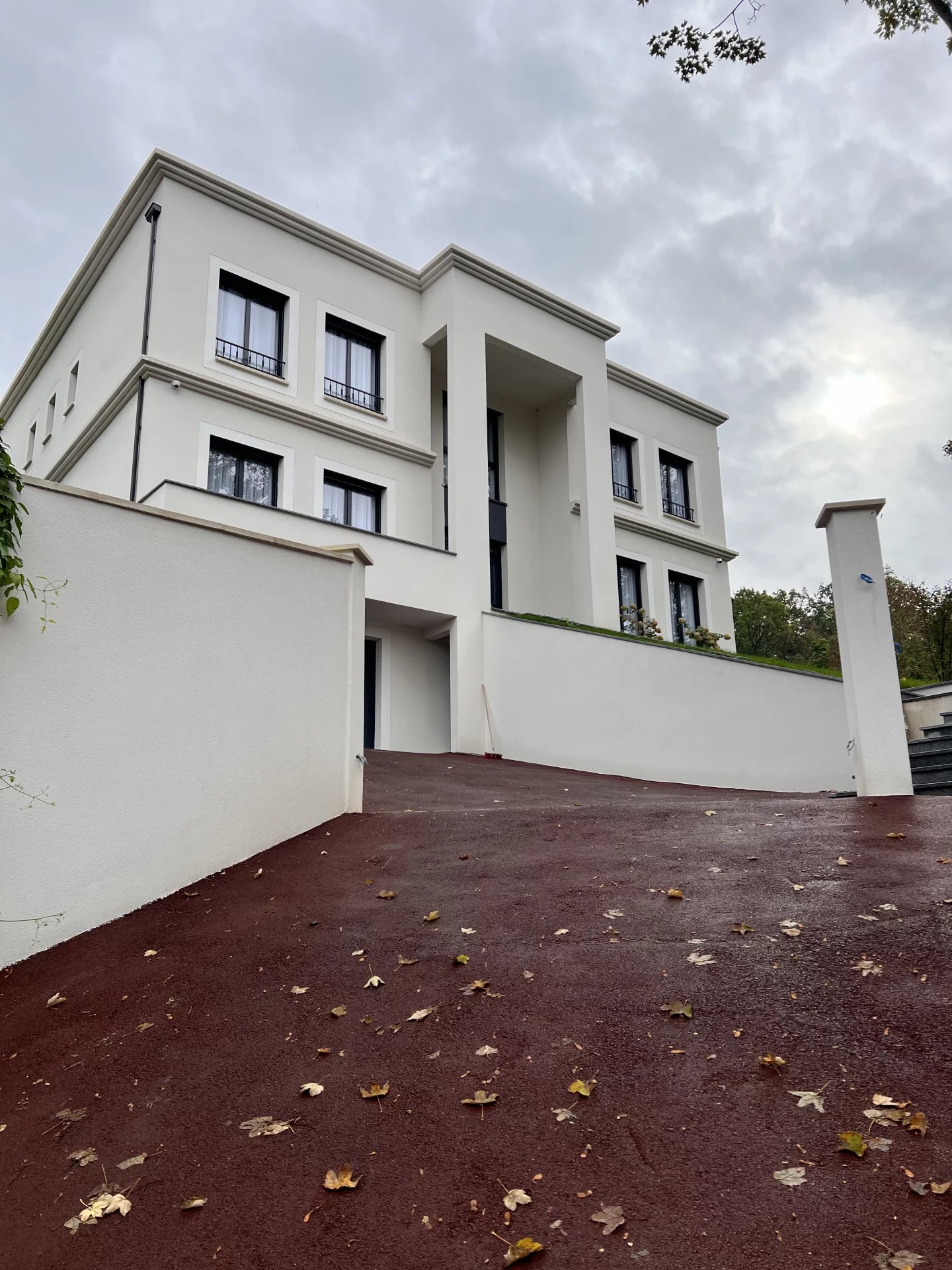 House Rueil-Malmaison  -  ref 83450729 (picture 1)