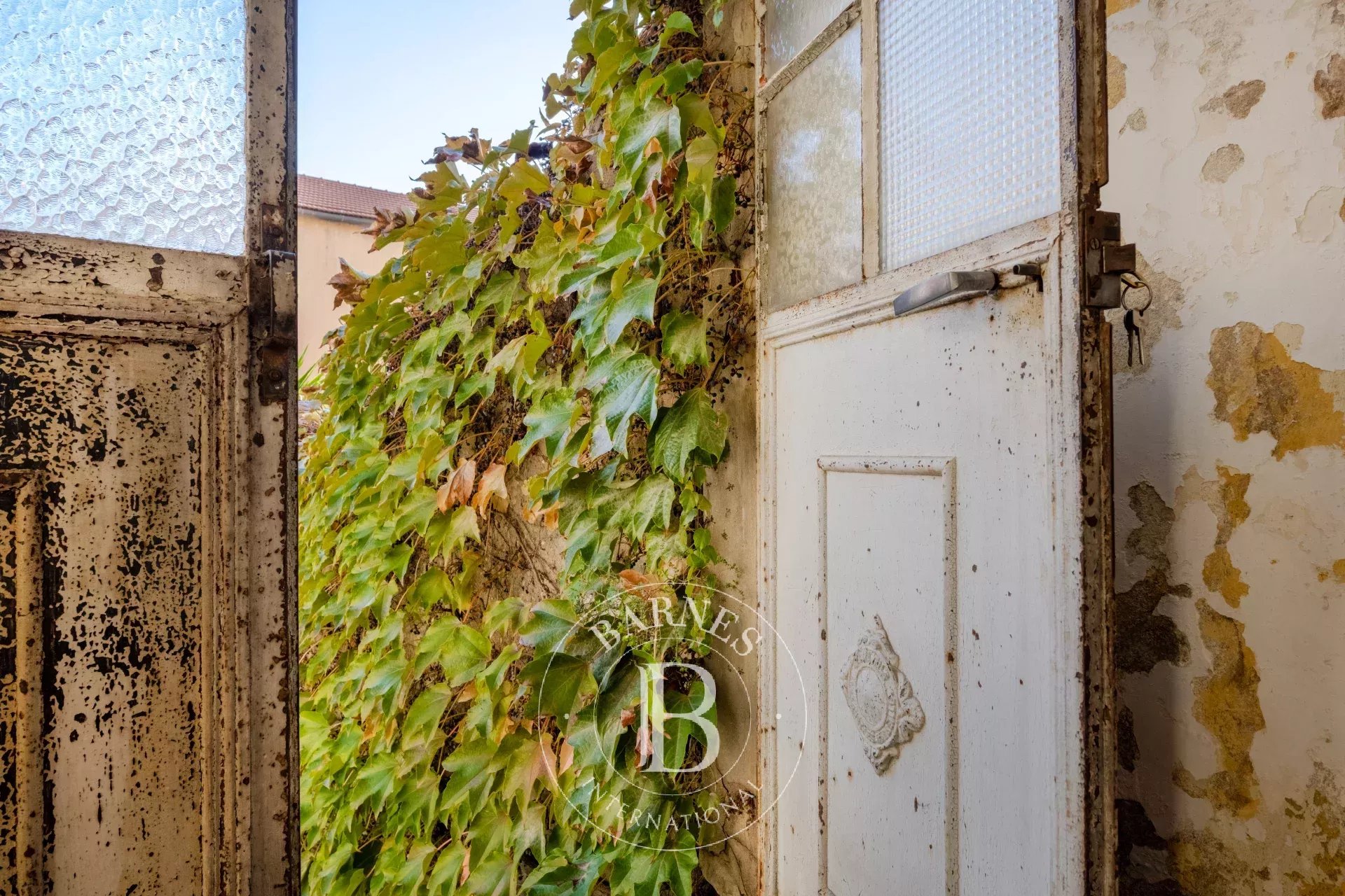 Marseille 5 - Chave - 5-room duplex of about 180 sqm - garden and garage