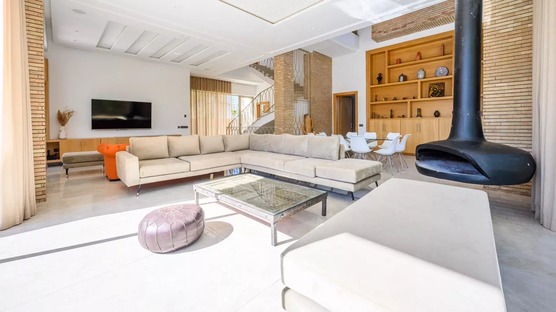 5 Bedroom Villa/Townhouse's Image 21