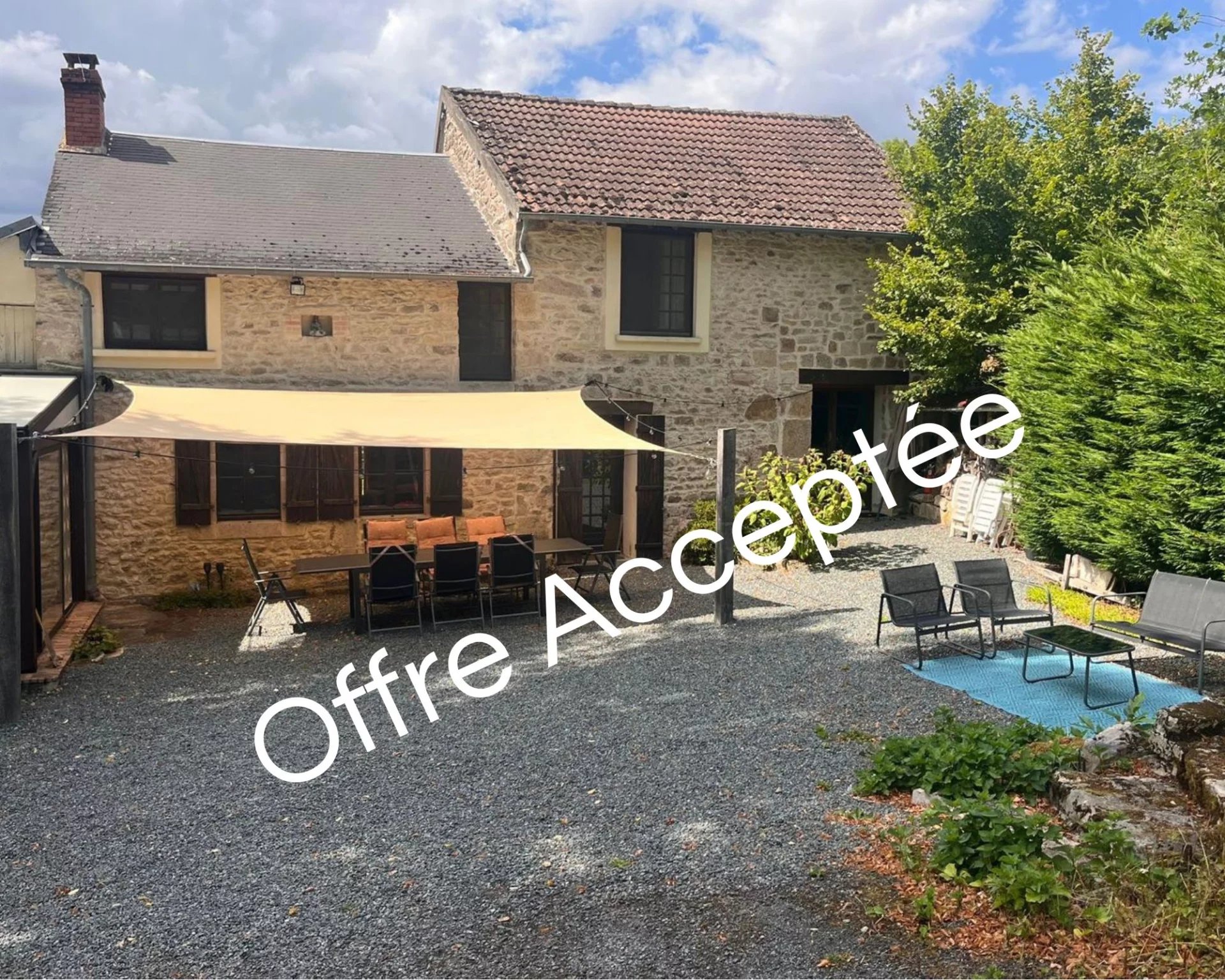 House for sale with view and pool – Creuse