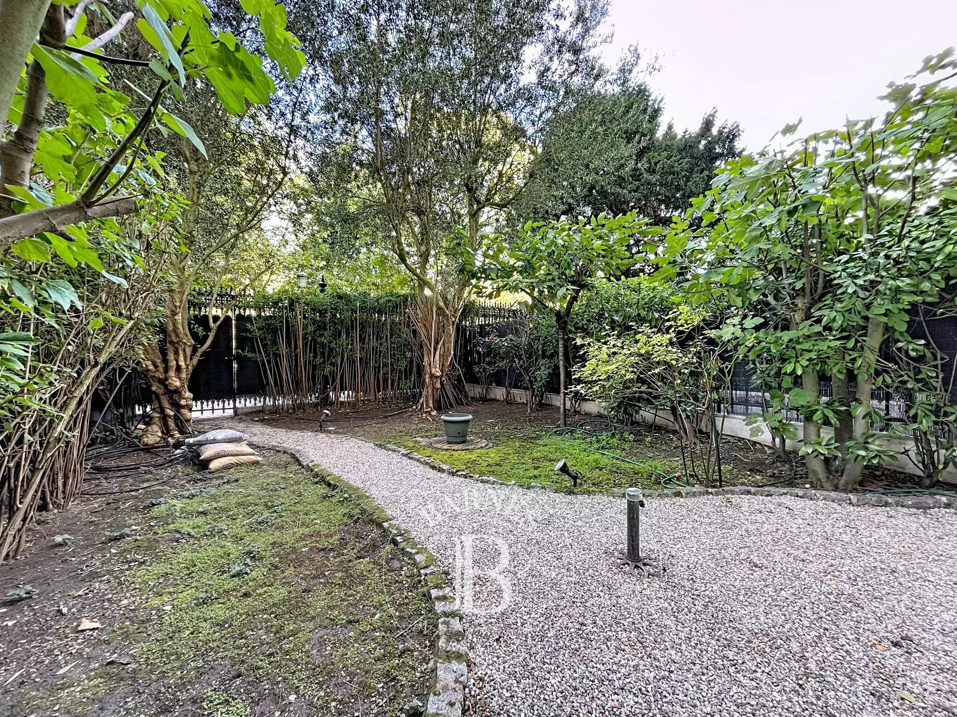 Daire Paris 16ème - picture 12