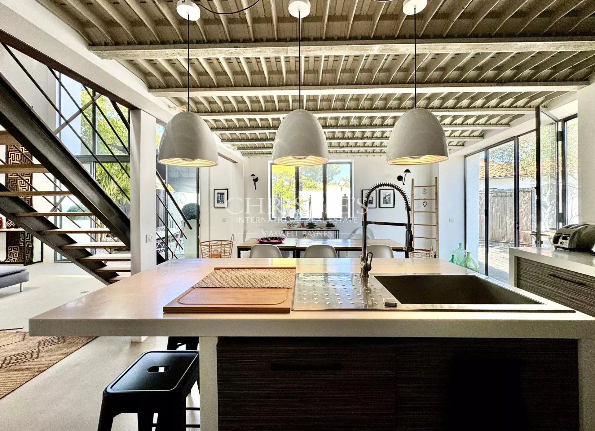 4 Bedroom Villa/Townhouse's Image 5