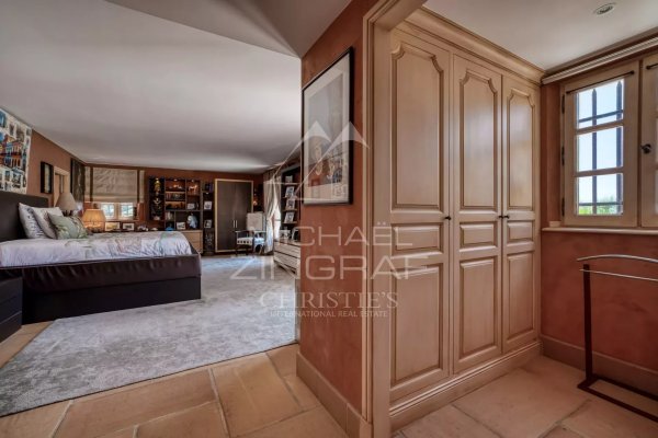 Mougins - Exclusive Listing - Provençal-style property with panoramic views of the village and the sea — photo 7