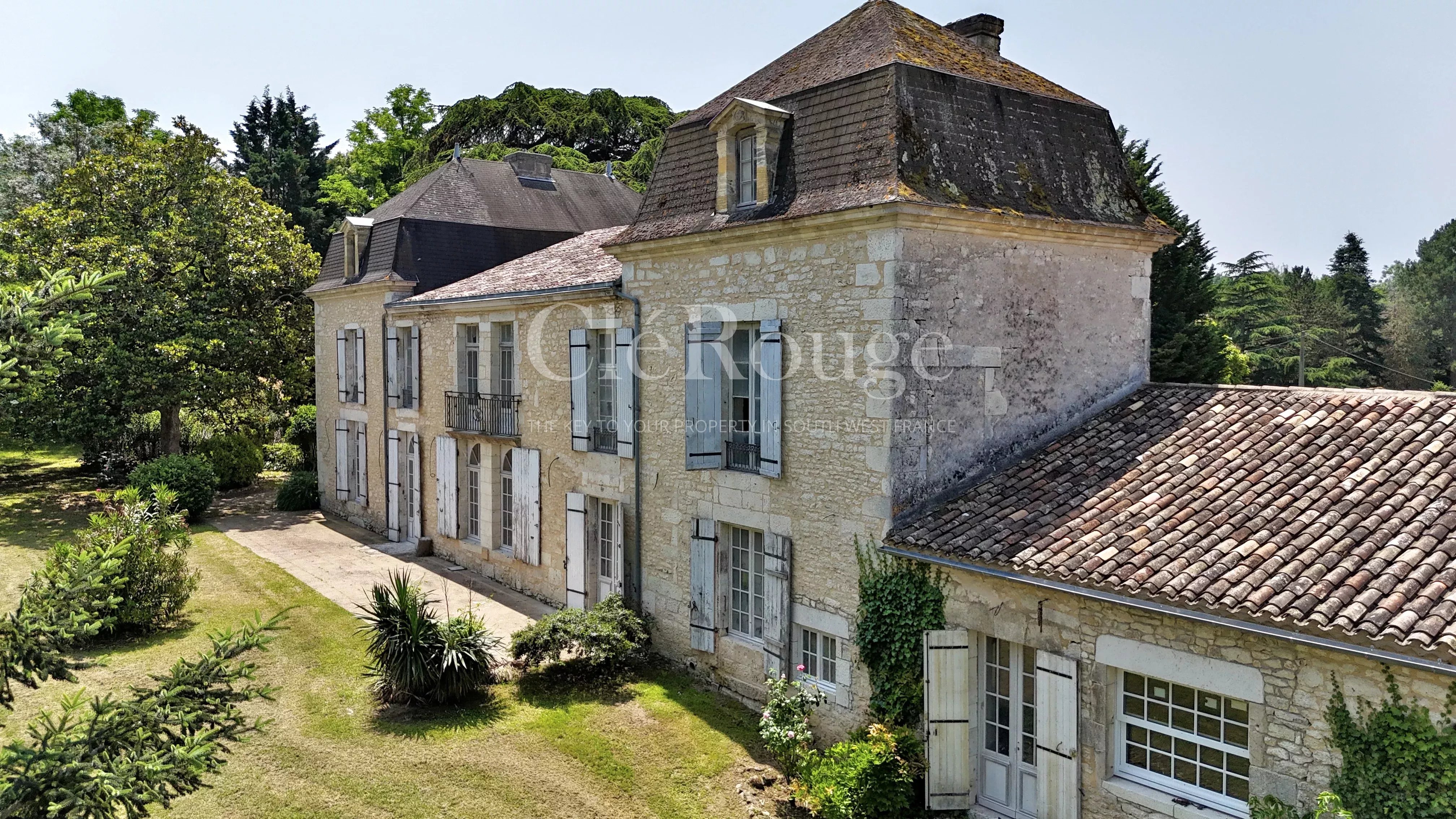 House in Gensac - Image 2