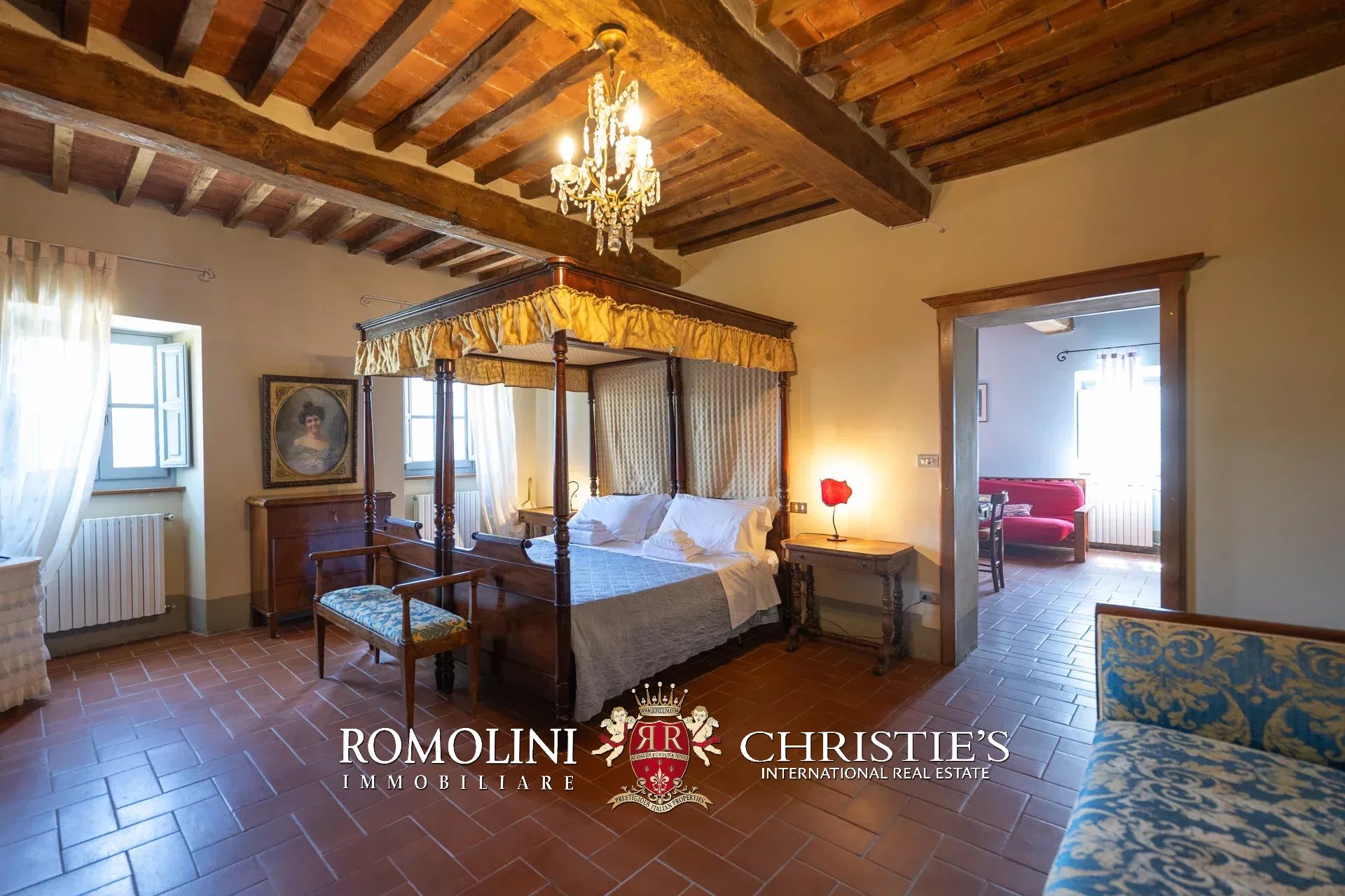 13 Bedroom Villa/Townhouse's Image 34