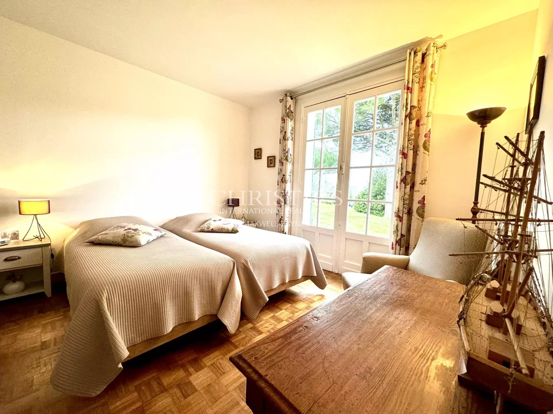 5 Bedroom Villa/Townhouse's Image 28