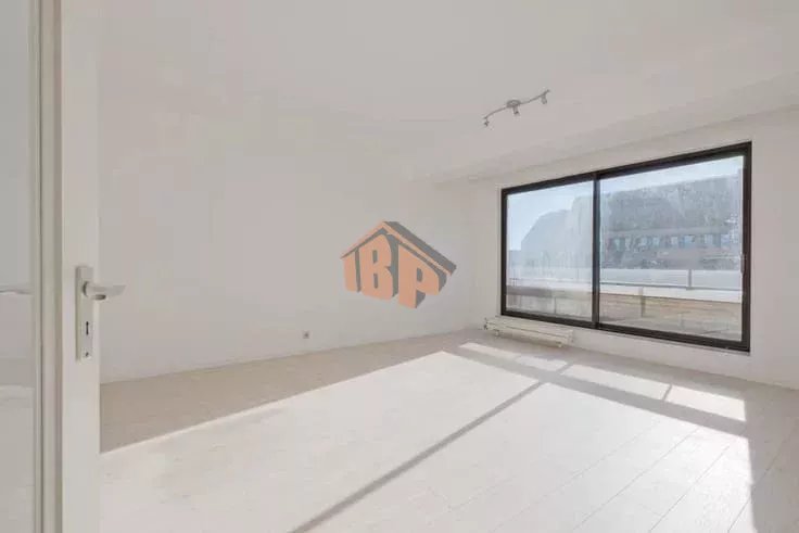 Quartier d'Ixelles-Eu - Appartement 2 chambres + 2 terrasses + 2 places de parking