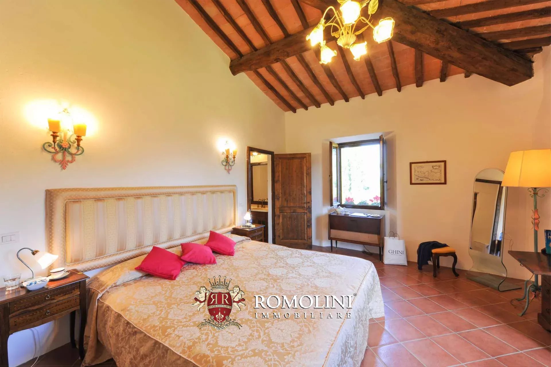 11 Bedroom Villa/Townhouse's Image 41