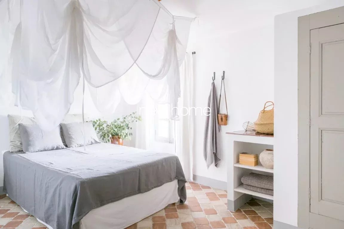 Ancienne ferme de 1850 avec vue panoramique à Tanneron! Un véritable rêve provençal