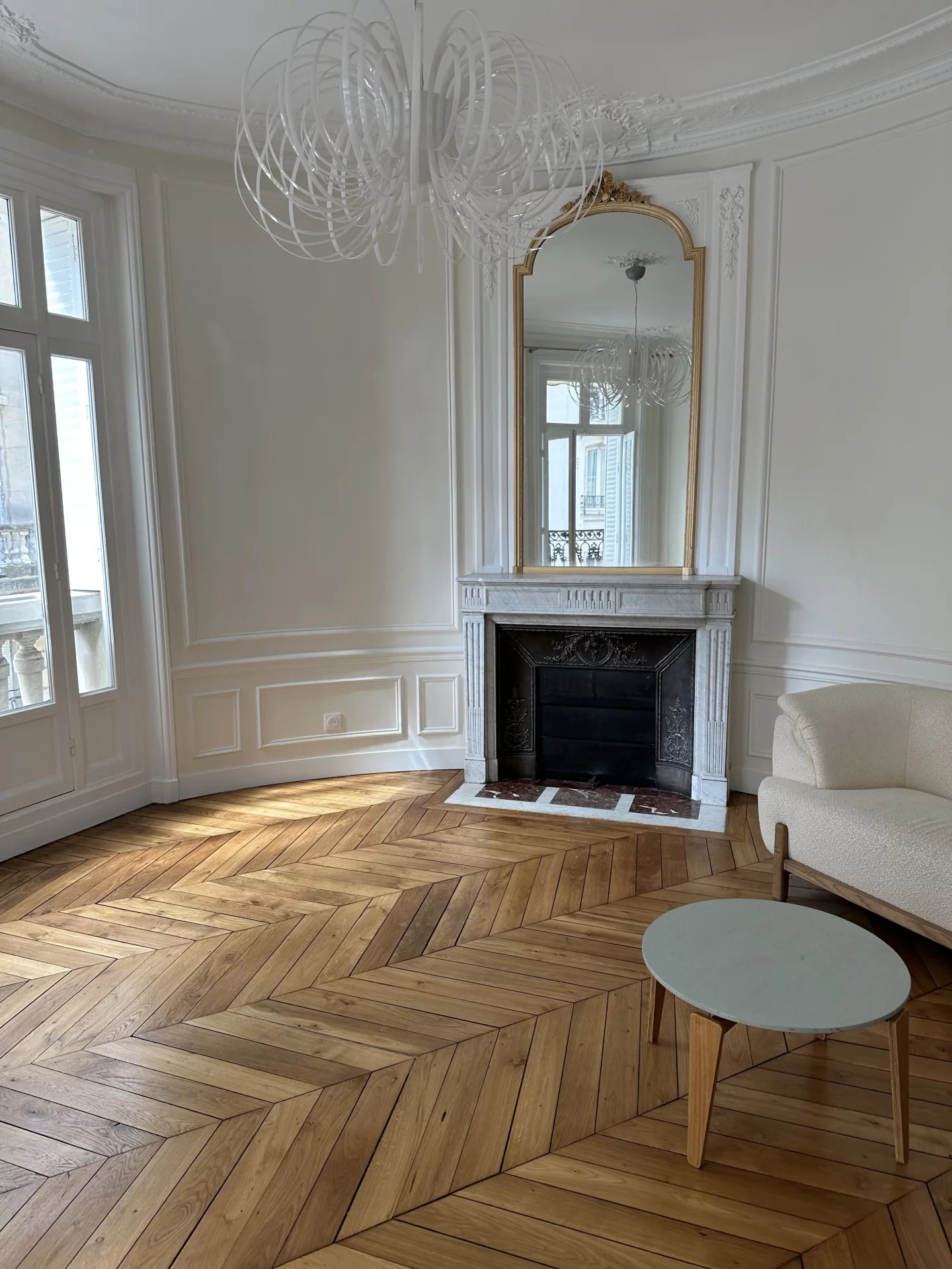 A LOUER MEUBLÉ / PARIS XVII / PLAINE MONCEAU - Image Array