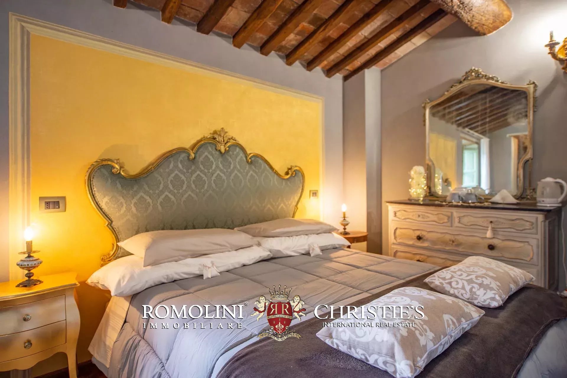 7 Bedroom Villa/Townhouse's Image 73