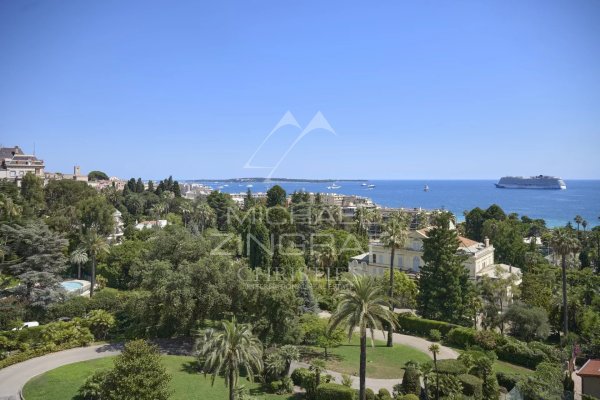 Cannes, Croix des Gardes: Exceptional apartment with panoramic ocean views — photo 3