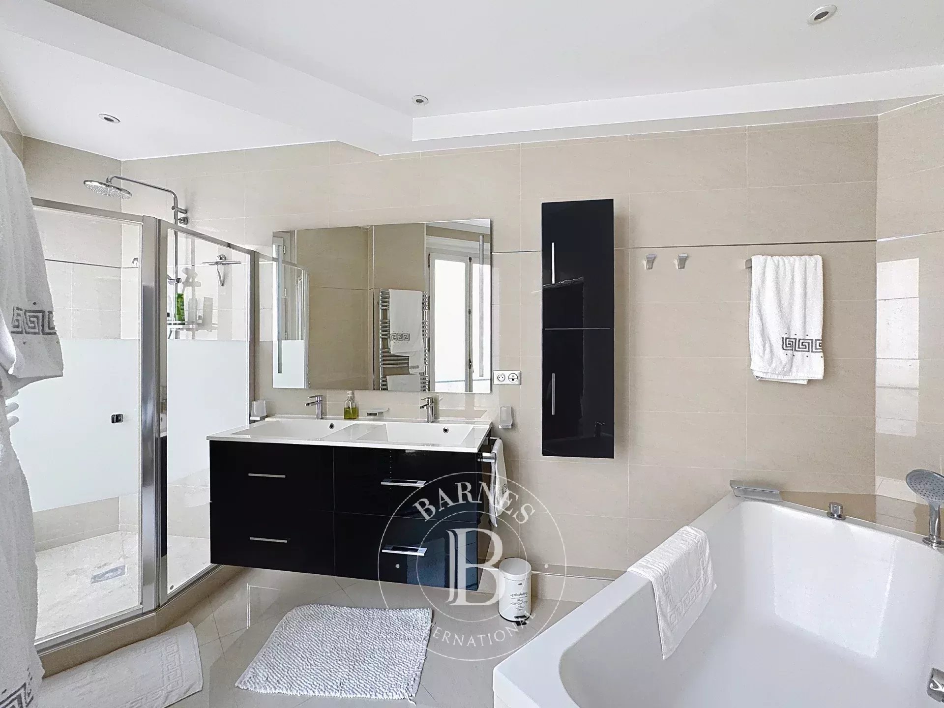 Daire Paris 8ème - picture 13