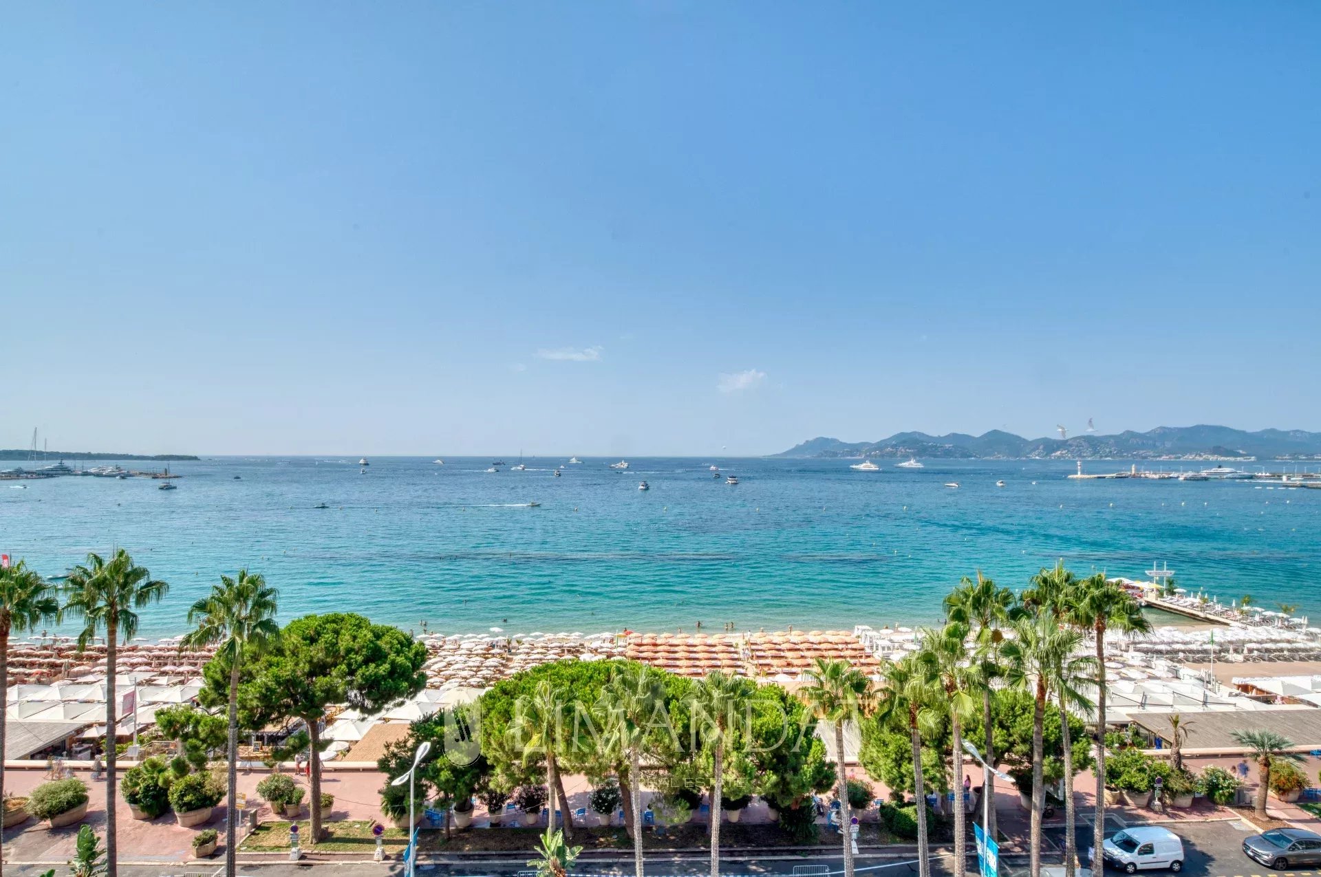 Cannes Croisette – Résidence de Prestige – 130 m² avec Vue Panoramique